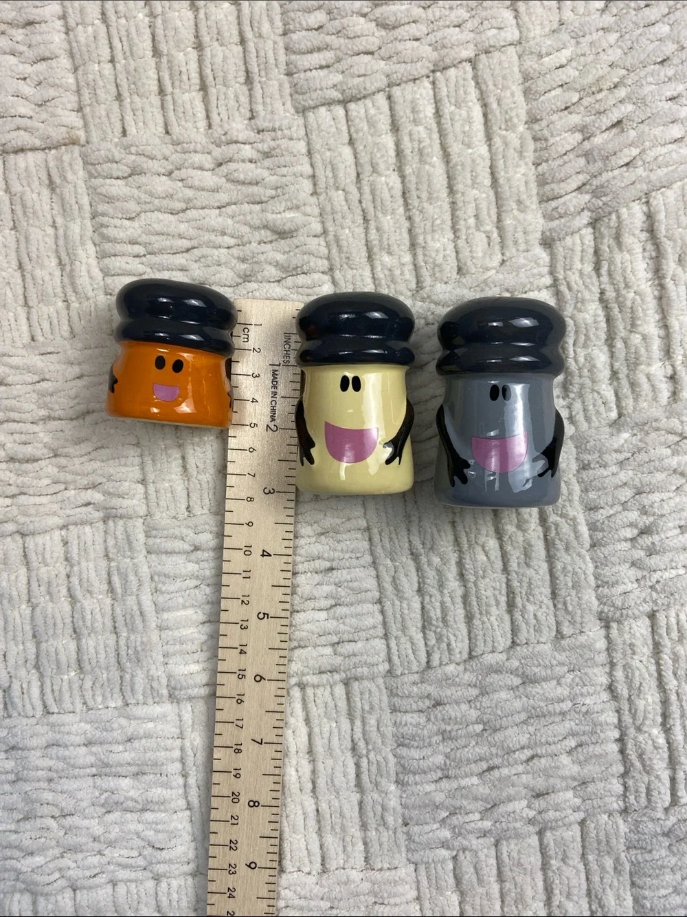 NWB Blue’s Clues Salt and Pepper Shakers Paprika New!
